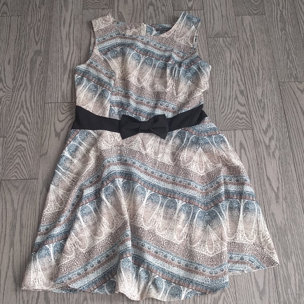 Beautiful summer dress by Suzy Sheir 🌼🌸🍀
